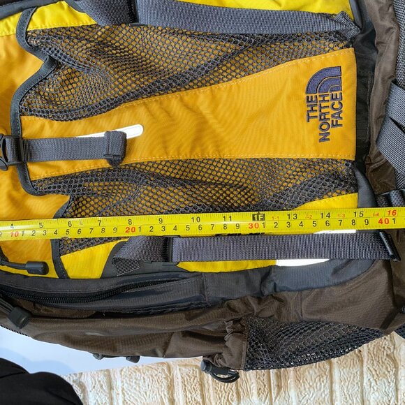 Used backpack in good condition - Picture 11 of 16